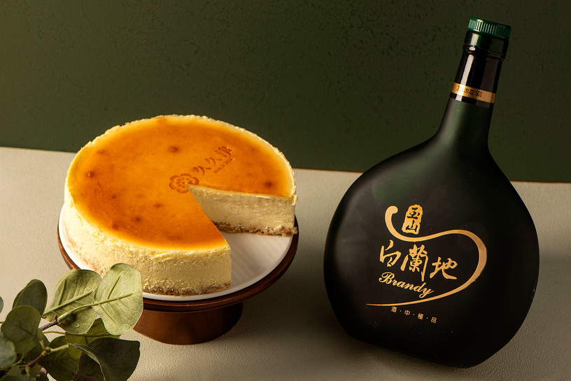 白蘭地乳酪蛋糕6吋 Brandy Cheesecake 6 inches 白蘭地乳酪蛋糕6吋 Brandy Cheesecake 6 inches